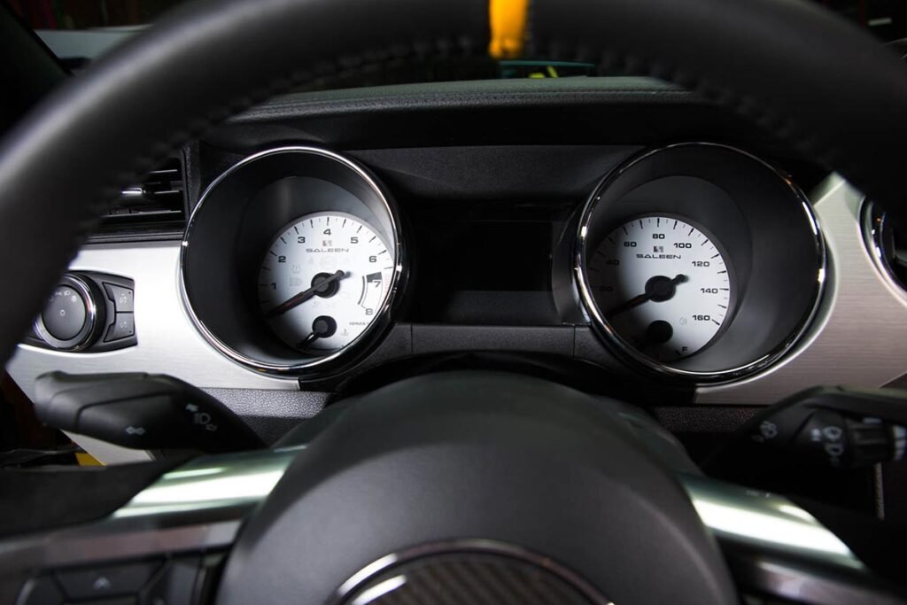 SALEEN 302 Black Label Gauges