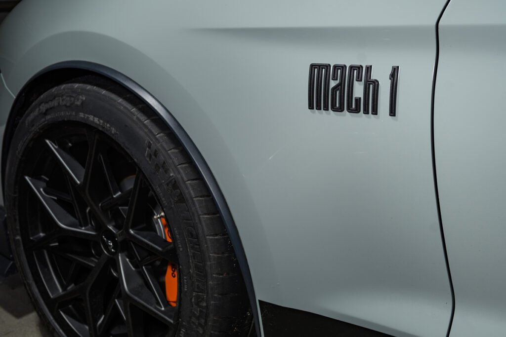 Mach 1 Fender